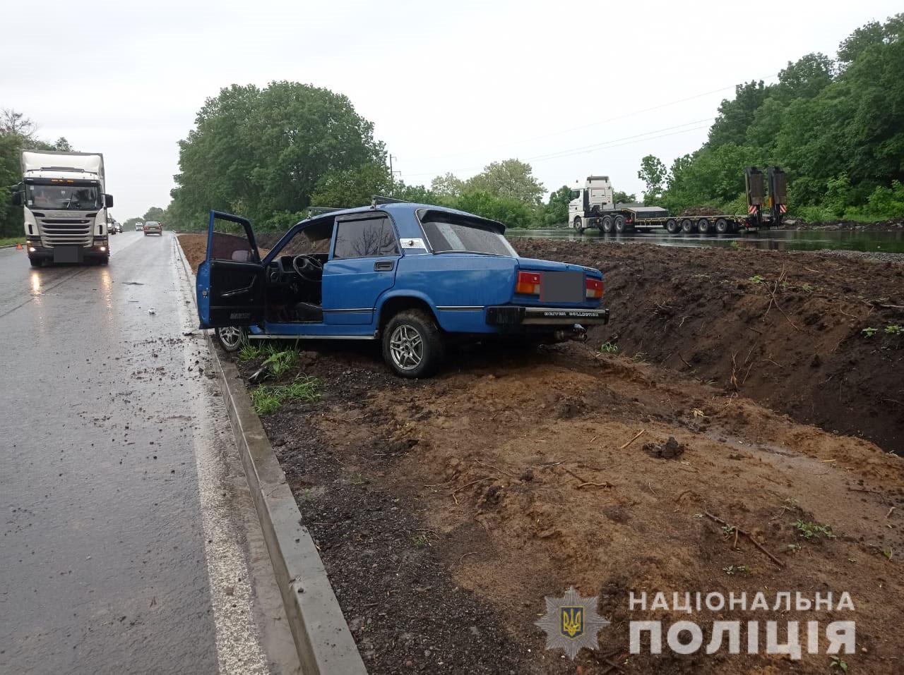 ДТП Харьков: полиция разыскивает водителя, бросил мертвого пассажира и скрылся с места аварии